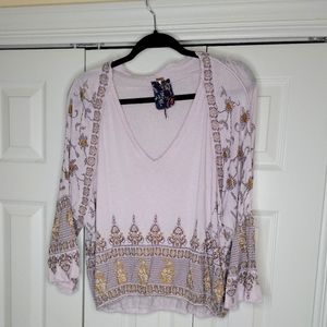 Free People Women S loose top. Floral detail in Black and gold bollywood vibe